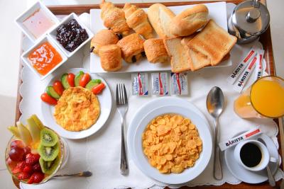 دلفین ریال سویتز