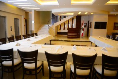 دلفین ریال سویتز