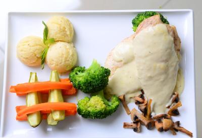 دلفین ریال سویتز