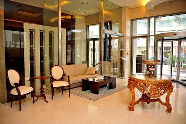 دلفین ریال سویتز
