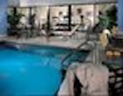 اُمنی سورین هتل