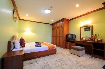 رویال آسیا لژ سوخومویت