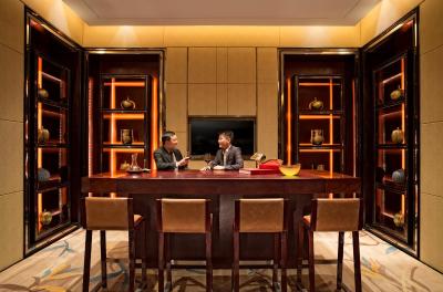 ییوو ماریت هتل