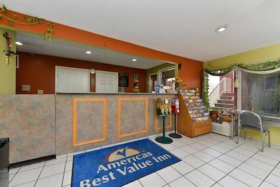 رد روف این ایندیاناپلیز ایست