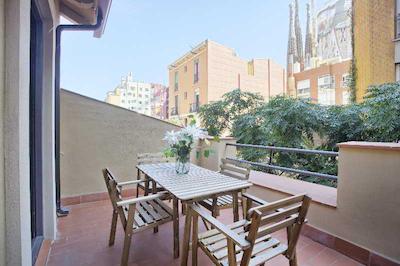 سا ساگرادا فامیلیا اپارتمنتز