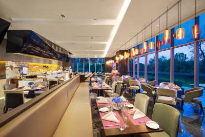 رادیسون بلو شانگهای پودونگ جینچائو