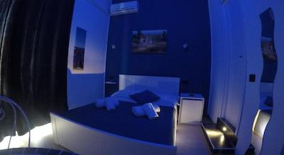 ب اند ب جولیوز کاسار