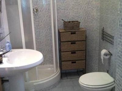 ب اند ب جولیوز کاسار