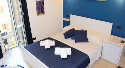 ب اند ب جولیوز کاسار