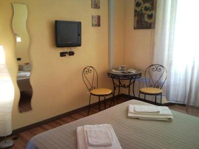 ب اند ب جولیوز کاسار