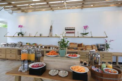 سلز بیچفرنت ریزرت