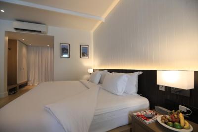 سلز بیچفرنت ریزرت