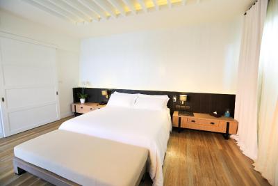 سلز بیچفرنت ریزرت