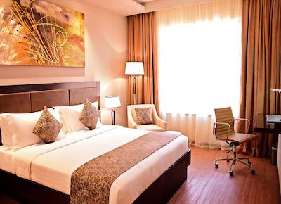 دوبلتری بای هیلتون نیربی هورلینگهام