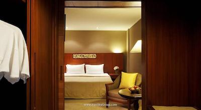 توئین تاورز هتل