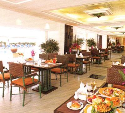 توئین تاورز هتل