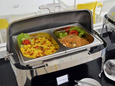 اورید اسمارت هتل مستیک