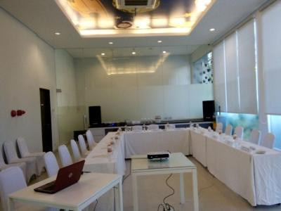اورید اسمارت هتل مستیک