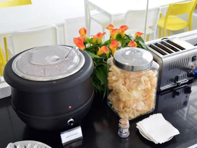 اورید اسمارت هتل مستیک