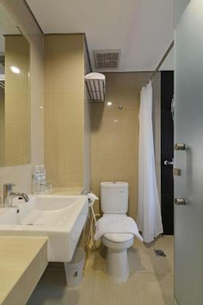 اورید اسمارت هتل مستیک