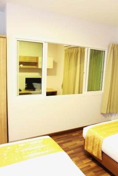 101 هالیدی سوئیت بانکوک