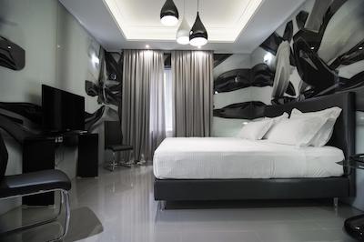 آتن لا استرادا سوئیت