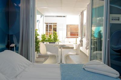 آتن لا استرادا سوئیت