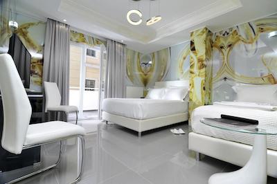 آتن لا استرادا سوئیت