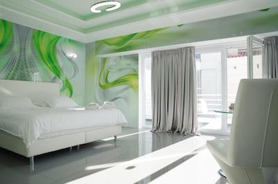 آتن لا استرادا سوئیت