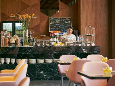 اواسیا هتل داون تاون