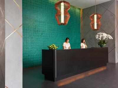 اواسیا هتل داون تاون