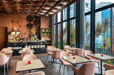 اواسیا هتل داون تاون