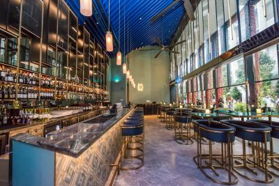 اواسیا هتل داون تاون