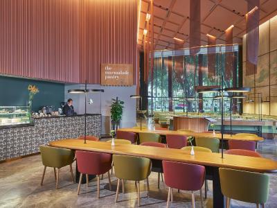 اواسیا هتل داون تاون