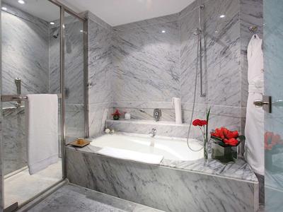 هتل سُفیتل بونز آیرز رکلتا