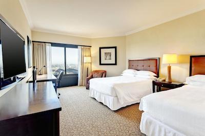 شراتون بونز آیرز هتل اند کنونشن سنتر