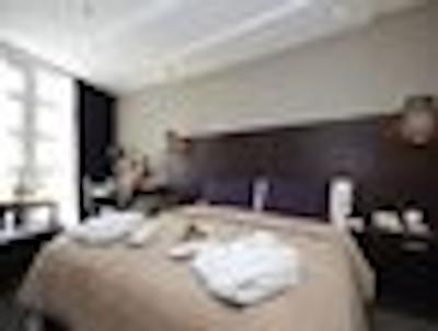 هوارد جهنسُن پلازا فلریدا استریت