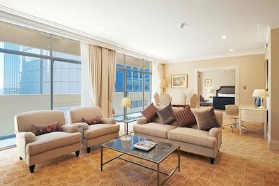 هیلتون پرد پارملیا