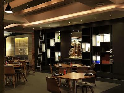 هیلتون پرد پارملیا