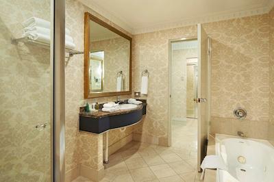 هیلتون پرد پارملیا