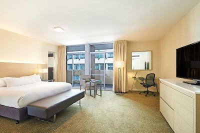 هیلتون پرد پارملیا