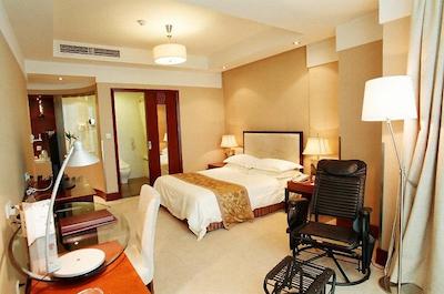 هنگشنگ پنینسولا اینترنشنال