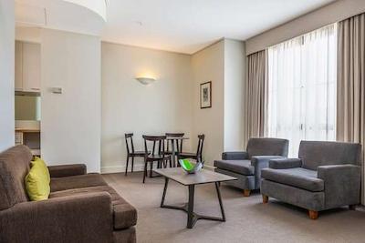 مانترا اُن جلیمنت