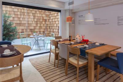 کوکو-مات هتل آتن