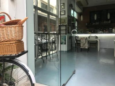 اورینتال اسمایل بد اند بریکفست