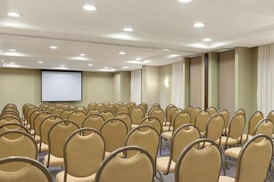 شراتون پرتو آلگر