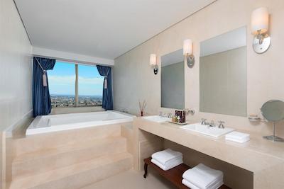 شراتون پرتو آلگر