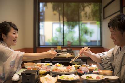 اتامی اُنسن یویادو ایچیبانچی