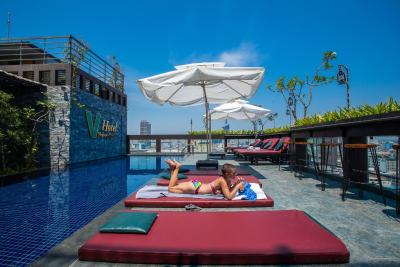 و هتل فنم پنه