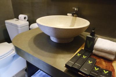 و هتل فنم پنه